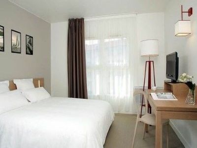 Comfort Suites Cannes Mandelieu Esterno foto